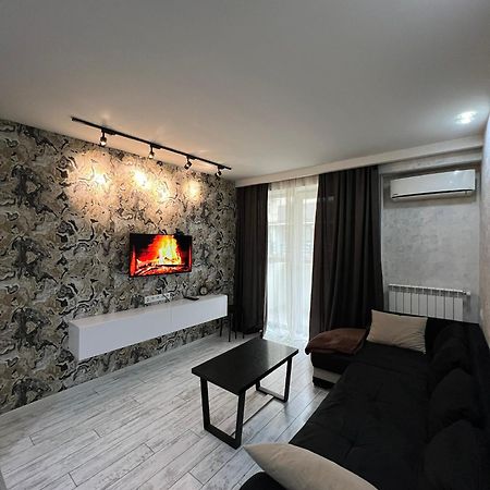 Tbilisi App 1 Apartment Bagian luar foto